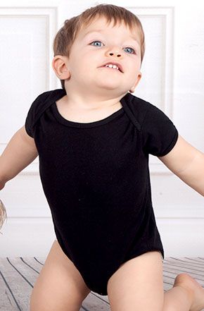 Featured image of post Bodies Bebe Manga Corta / Bodys de manga corta 100% transpirables, 100% saludables.