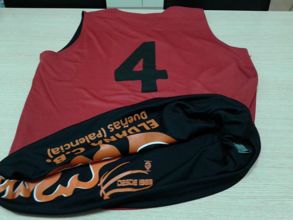 camiseta baloncesto reversible