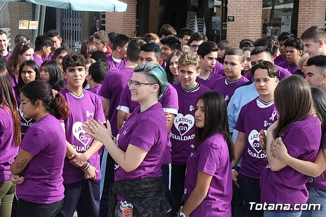 camisetas moradas personalizadas