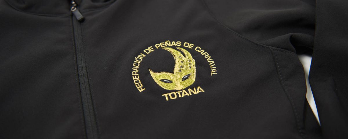 escudos personalizados bordados